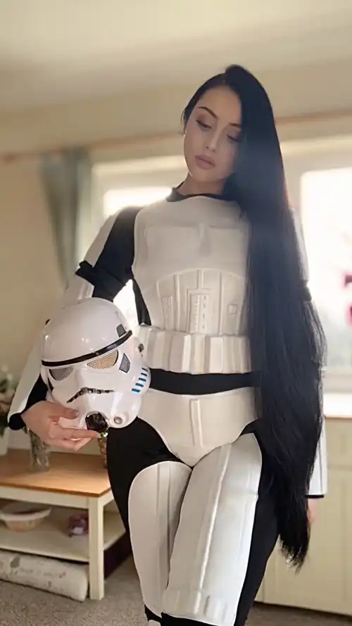 Stormtrooper with sexy hair? [self/oc]