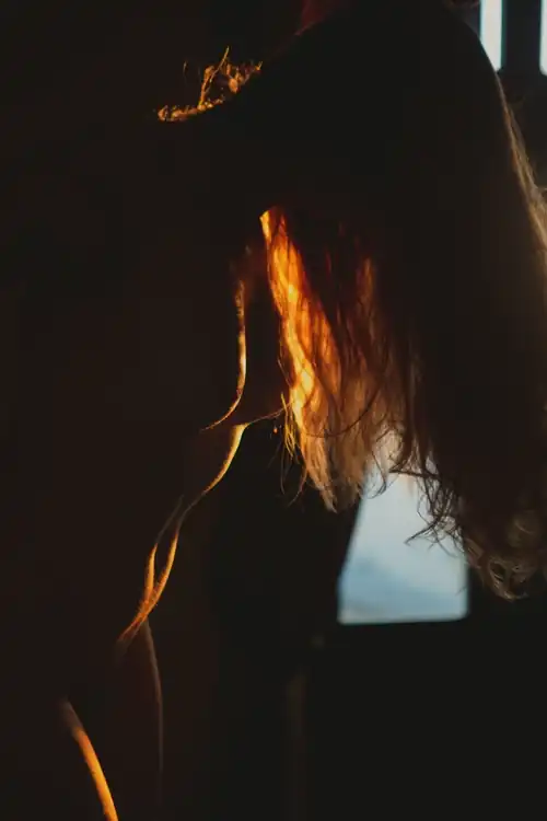 light and hair and boobs