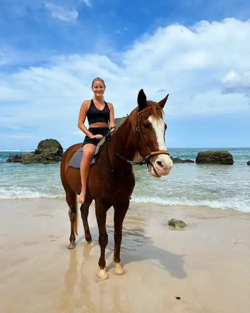 Swimming with Horsey