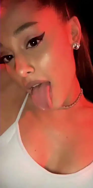 Literally impossible not to bust at this pic