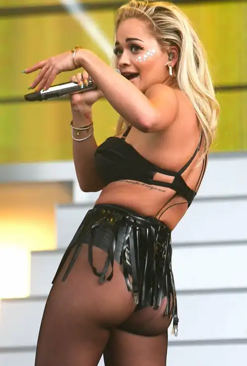 Throwback to when Rita was on full display.