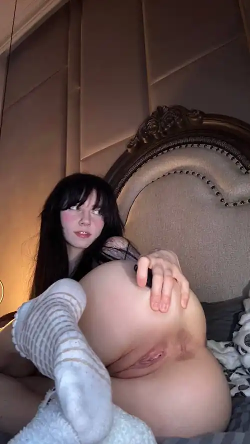 Eat or fuck my ass