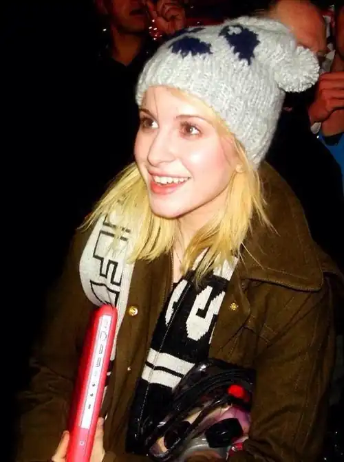 Blonde Hayley from 2009