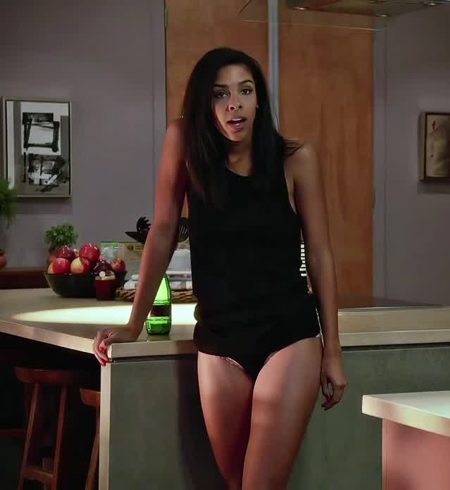 [Topless] Alice Hunter in House of Lies [S3E5-2014]