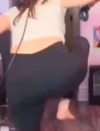 The jiggle 😍