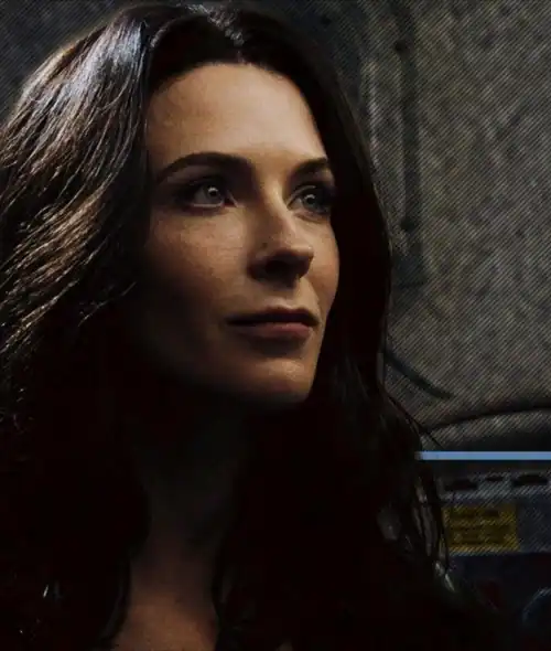 Intense gaze 