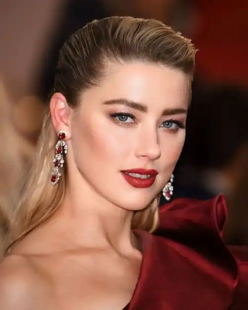Goddess Amber Heard