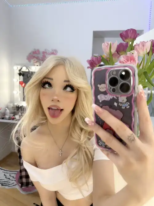 Does Mommy know about this subreddit? Anyone have any evidence or theories?