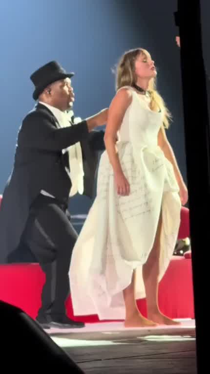 Our goddess turned into a fuckdoll