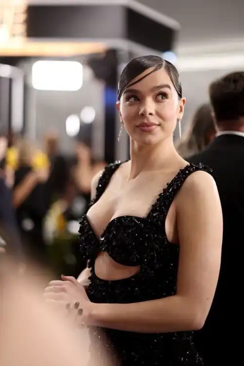 I want this goddess to pump my cock for every last drop