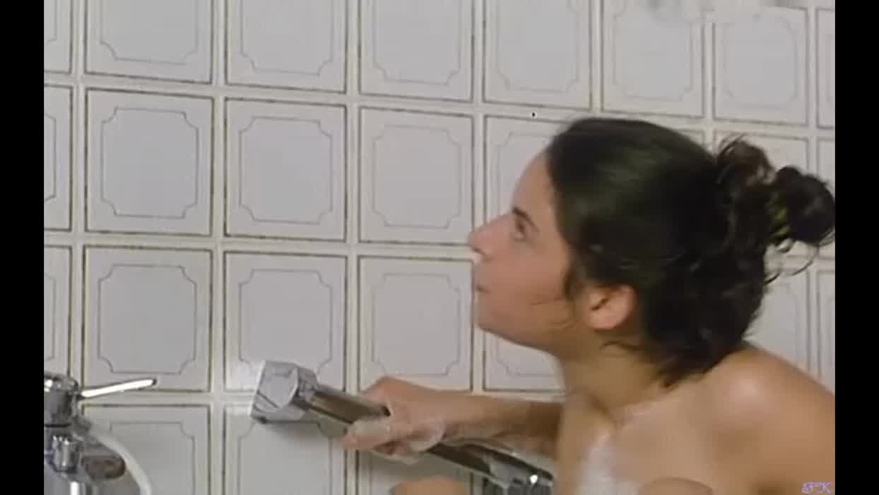Liane Forestieri in "Looosers!" (1994)