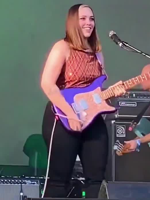"Soccer Mommy" Sophie Allison (Live at Corona Capital, 2023)