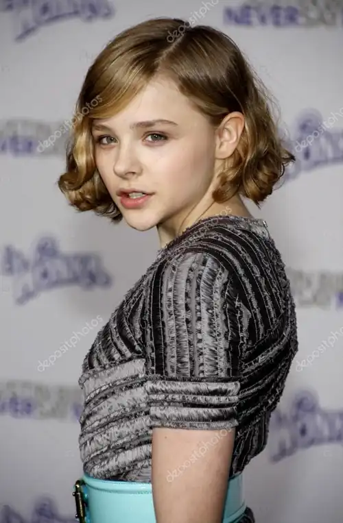 Chloe's perfect face.