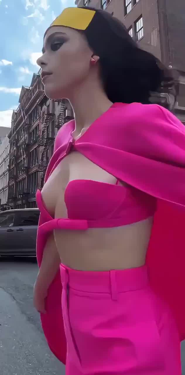 Kiernan Shipka showing off her small beautiful breasts 