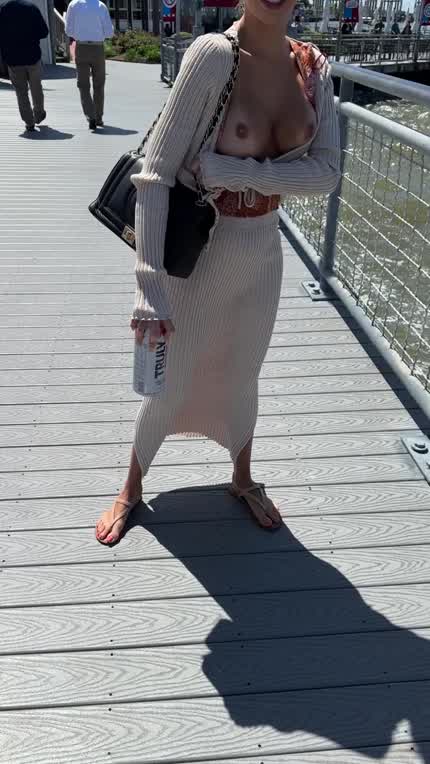 It was hella windy on the boardwalk 