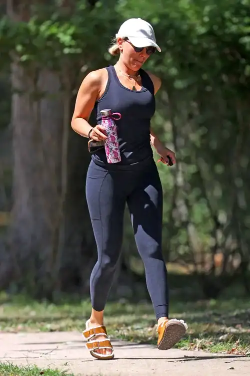 You go over to your best friends house and knock on the door. His mother (Scarlett Johansson) answers dressed in her casual gym wear. "Hey, how are you?" She asks nicely as you've known her son for a long time.