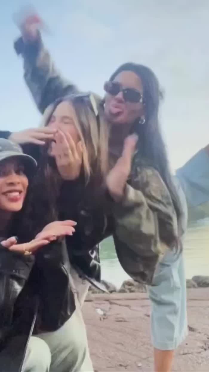 Having fun on Waiheke Island with Gigi Zumbado and Amenah Soares 7/17/2024