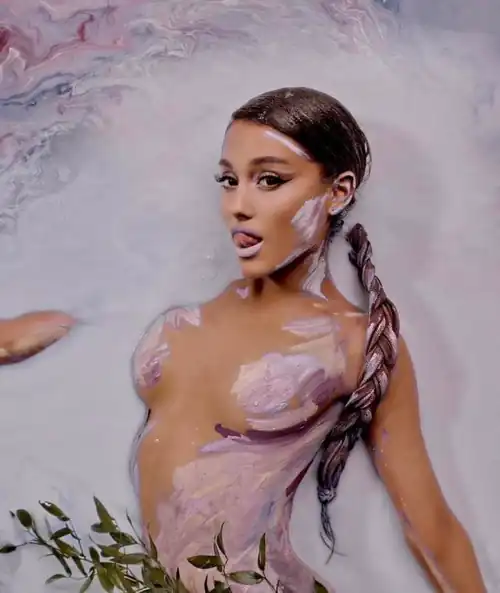 Anyone wanna be long term jerkbuds for our queen?
