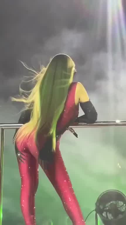 Renaissance Tour 