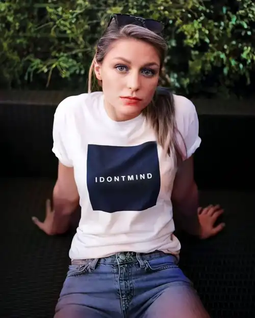 IDONTMIND images in colour