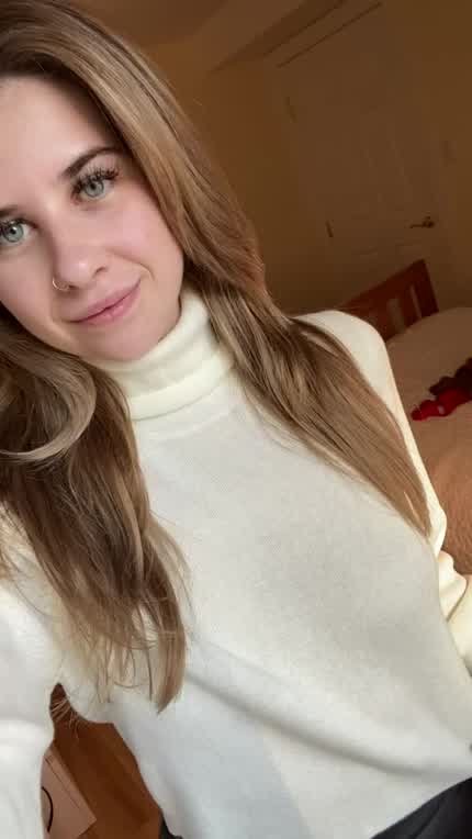 Law student with a phat little pussy…am I your type ?