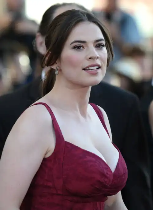 I want to suck on Hayley Atwell's big tits like a baby while I call her "Mommy".