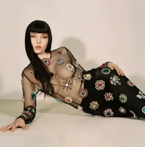Dove cameron