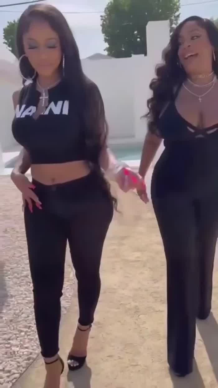 Saweetie x Niecy Nash