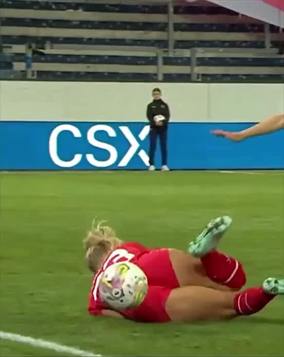 Alisha Lehmann - Swiss Football Player 