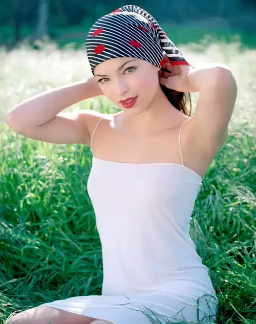 Stunning in head scarf