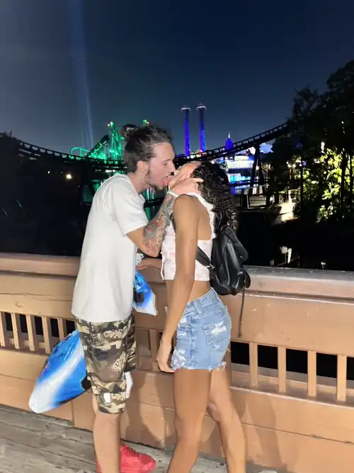 this should be him and our cuck cake :( 