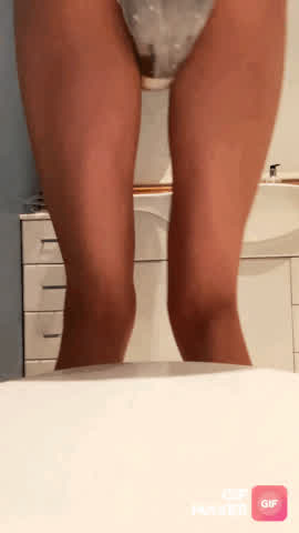 Having some messy fun🤭