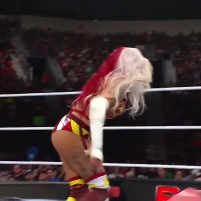 Zelina Vega (Match Comp)