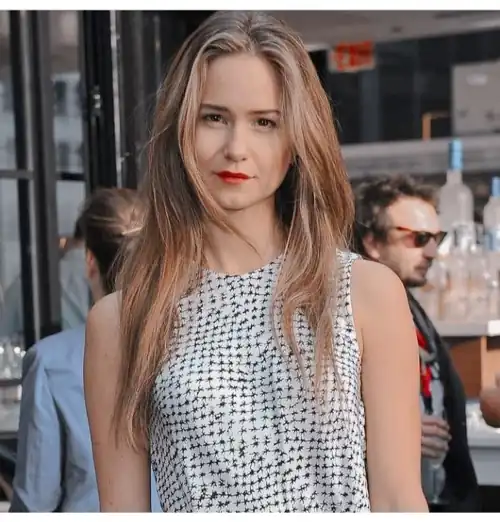 Blonde Katherine be like