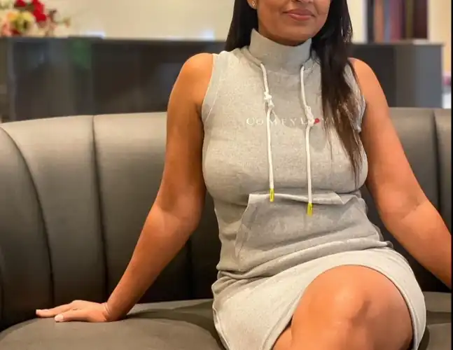 47F desi cougar