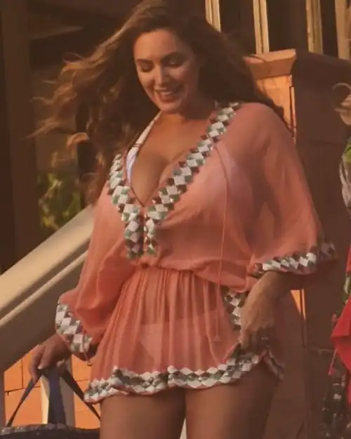 Beach Cleavage