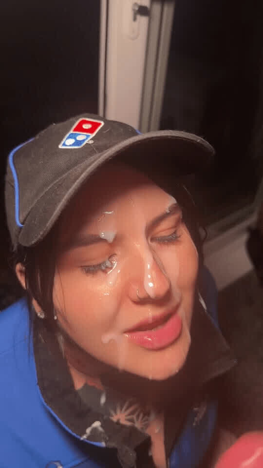 One minute I'm delivering pizza, the next I'm giving 5 guys a blowjob and taking multiple facials 