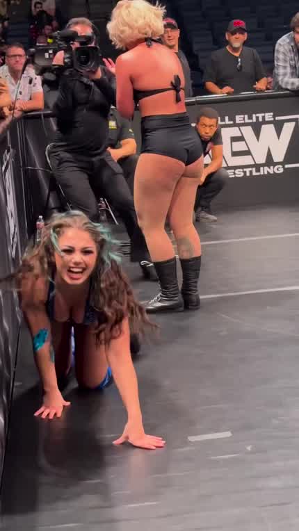 Skye Blue and Toni Storm