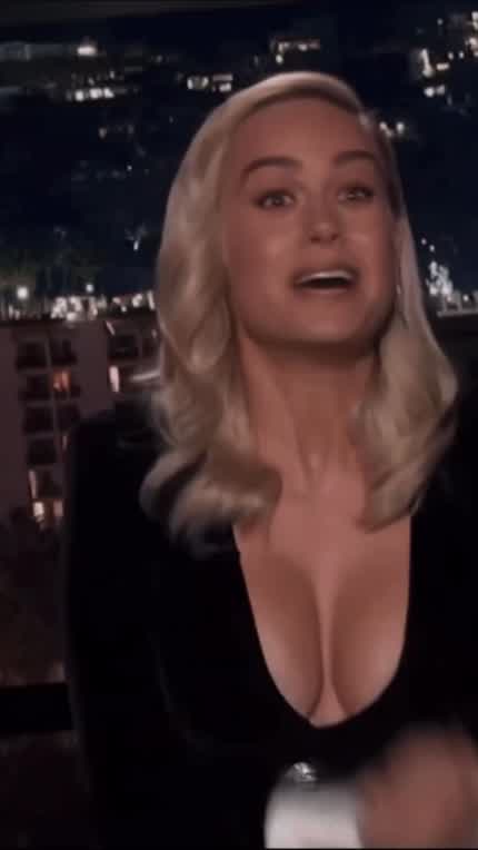 Holy shitt I still can’t believe she blessed us like this🥵I’ve been worshipping her ever since and you should too