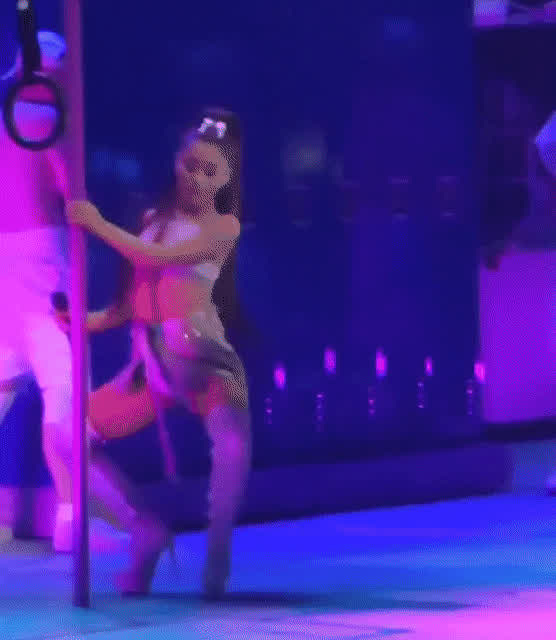 Stripper Ari