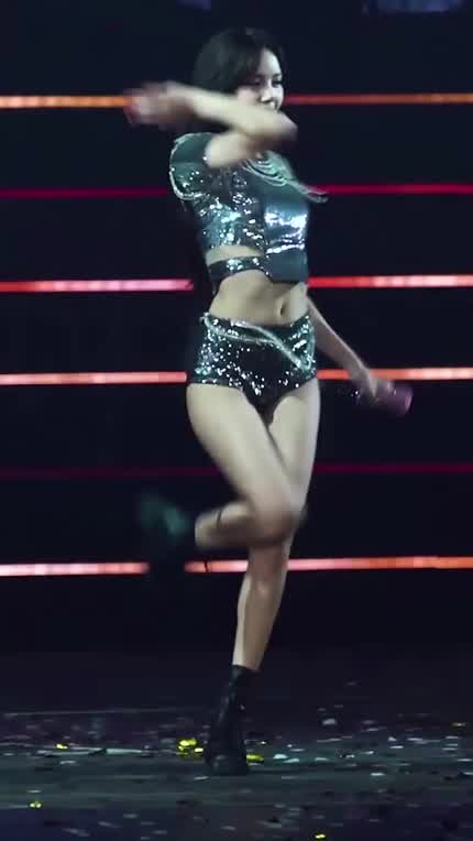 Lisa - Jiggle