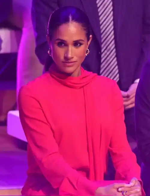 Meghan serving looks!