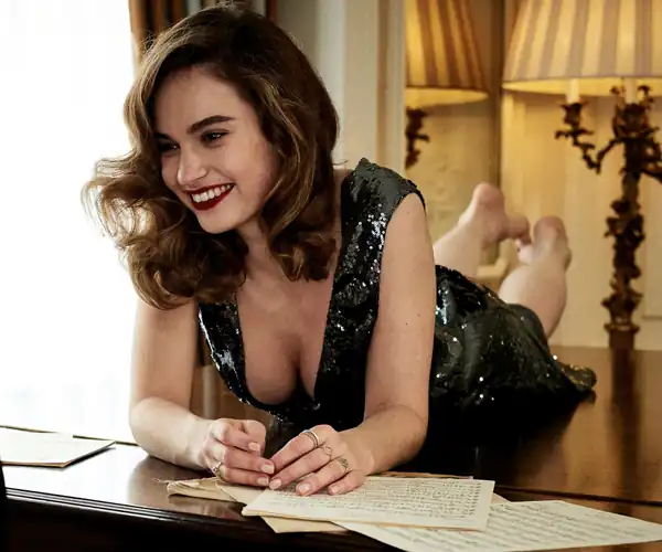 Flirty Lily
