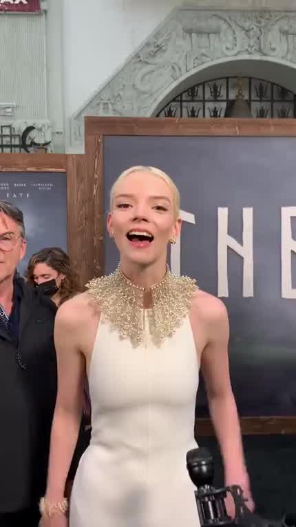 Anya greeting a fan named Cat