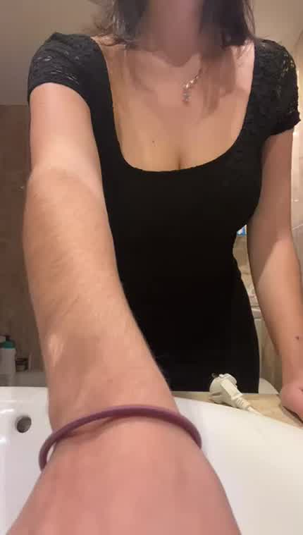 Look how easy it is to undress me