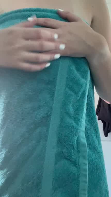 I would love to bounce on your cock like this