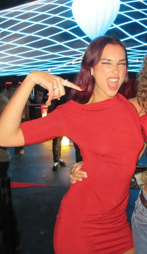 Dua Lipa 