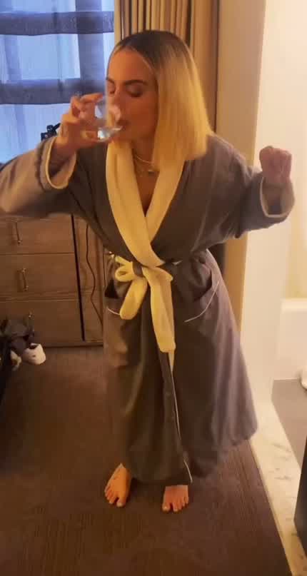 Dancing to “Leave The Door Open” TikTok May 2021