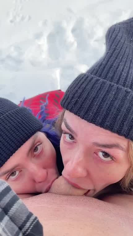 Outdoor Canadian blowjob with a trans girl and her roommate