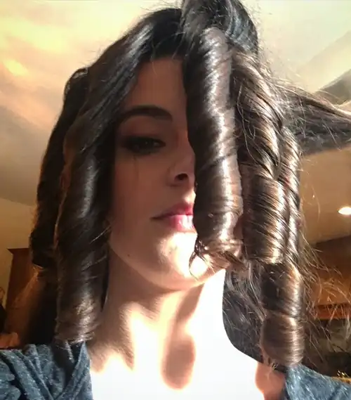 Hashtag Curls For Days